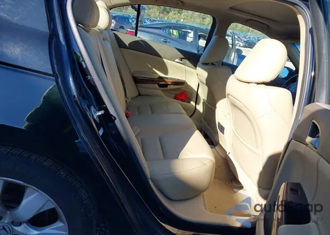 2010 Honda Accord 2.4 Ex-L from USA, damaged, VIN 1HGCP2F88AA093428